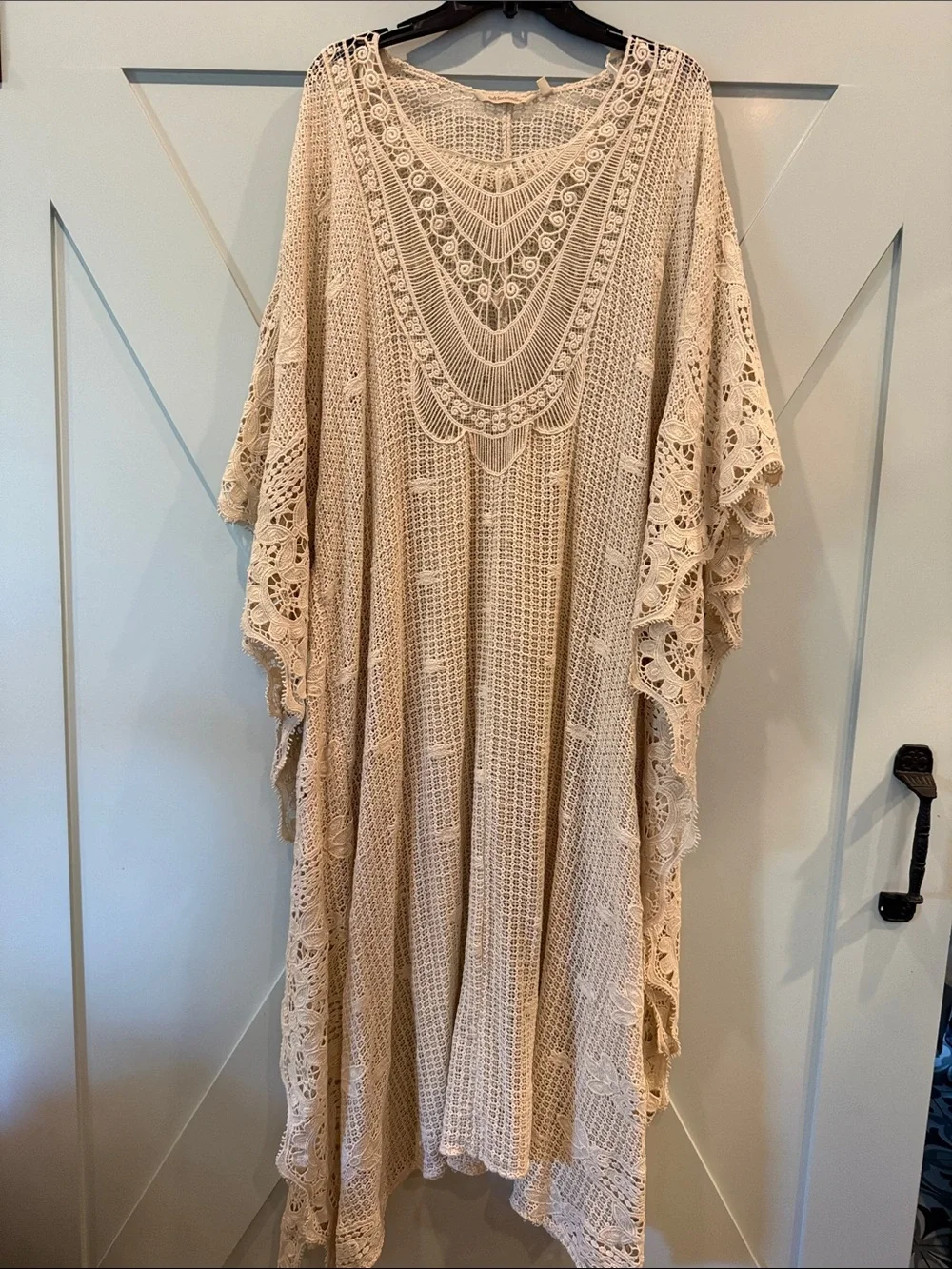 Soft Surroundings Crochet Lace Cover - Cream
